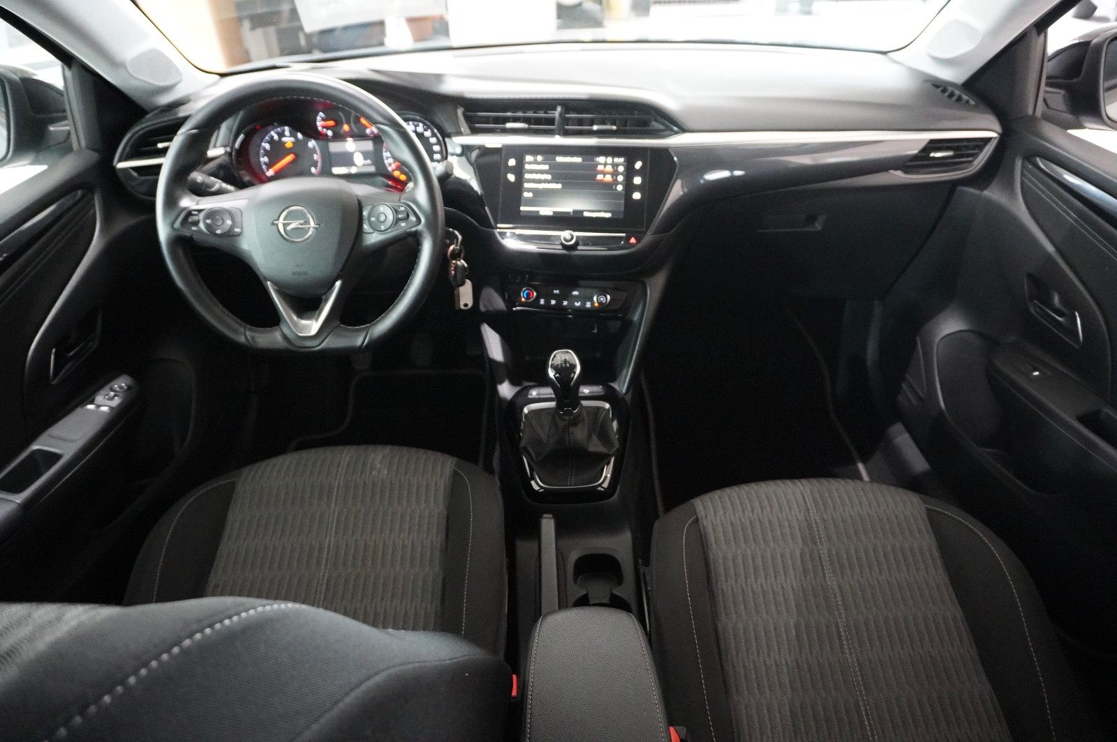 Fahrzeugabbildung Opel Corsa F 1.2 ELEGANCE NAVI/LED/TEMP./SPORT/DAB+