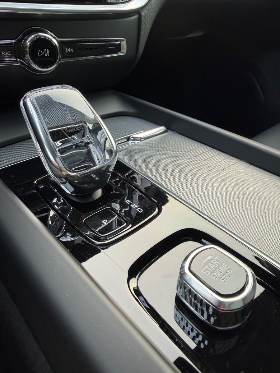 Volvo V60 B4 FWD Plus Dark #volvo #madebymerten foto 10