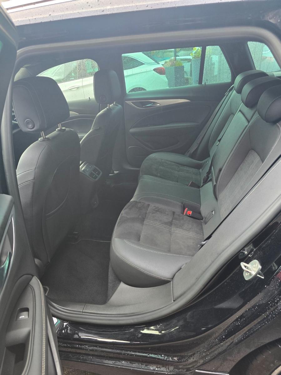 Opel Insignia B Sports Tourer GSi 4x4