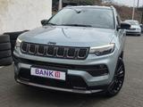 Jeep Compass Limited Plug-In Hybrid 4WD - Jeep Compass Limited mit Hybrid-Antrieb (Benzin/Elektro)