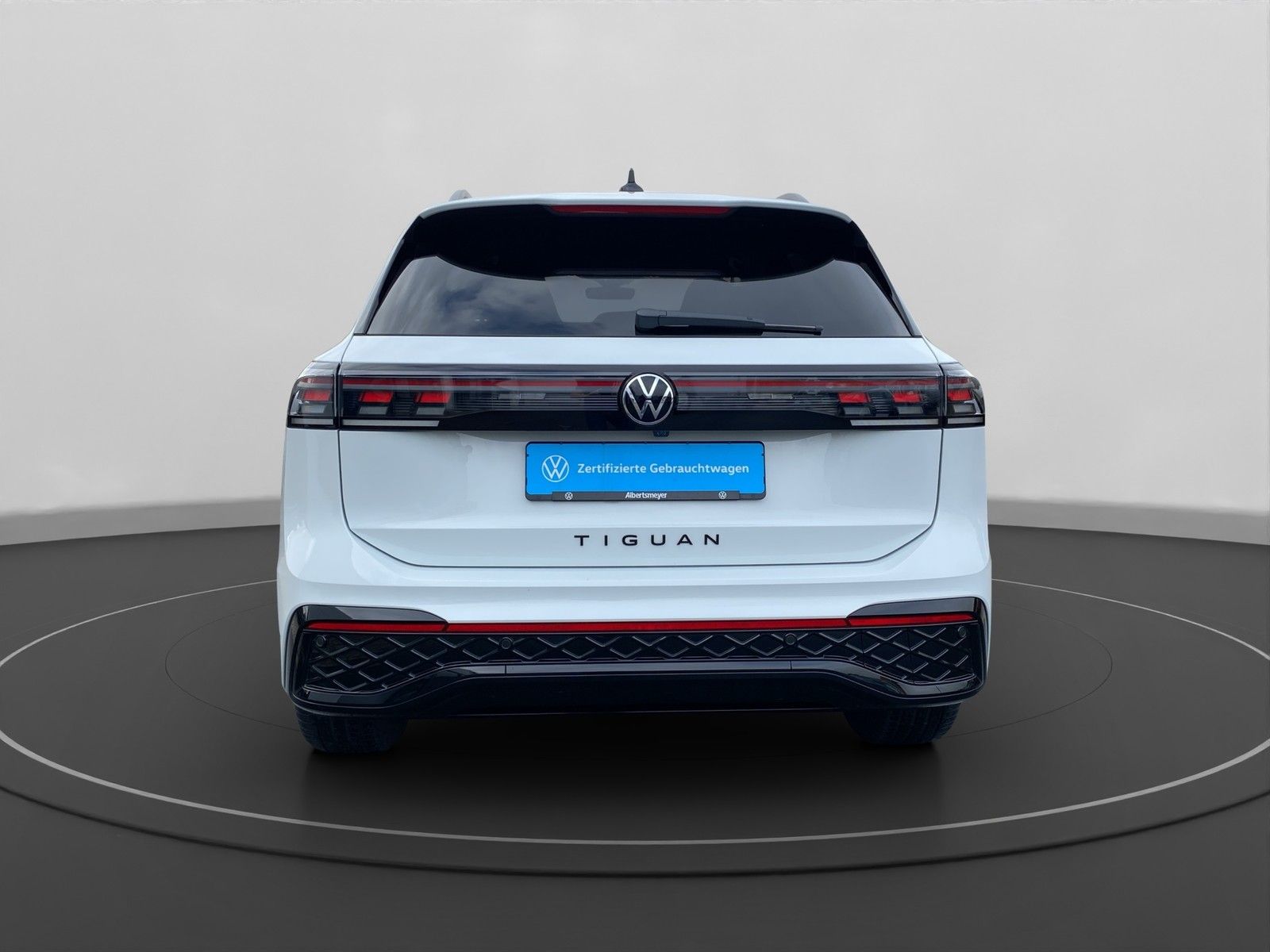 Volkswagen Tiguan 2.0 TDI R-Line DSG BLACK MATRIX AHK LM foto 3