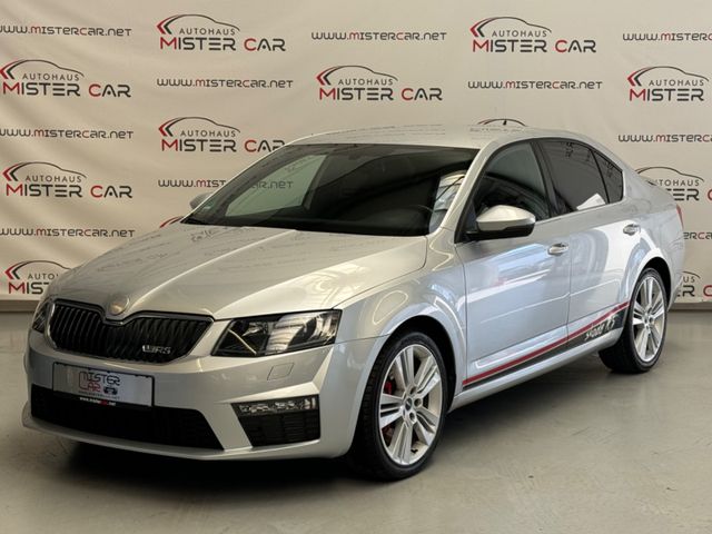 Skoda Octavia Lim. RS STANDHEIZUNG/Leder/Xenon/1HAND