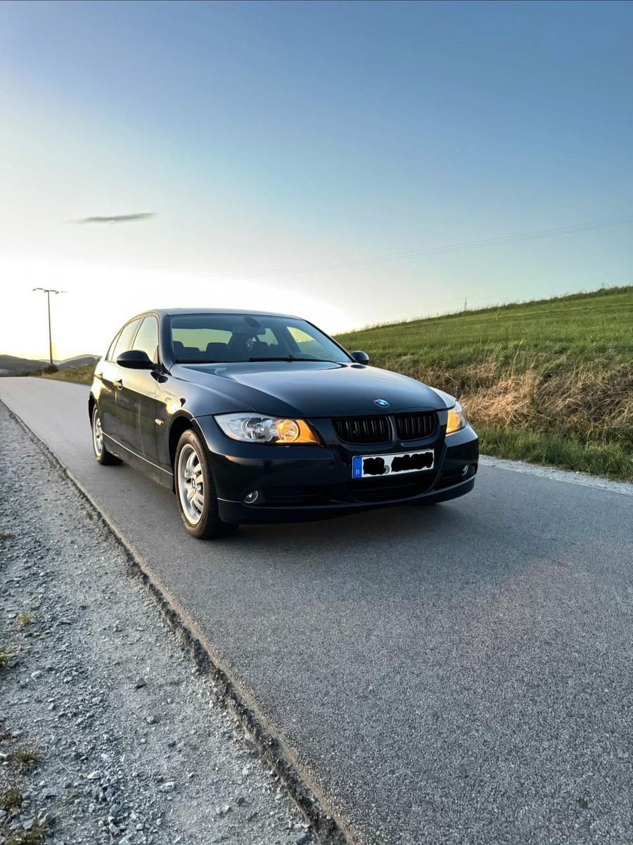 BMW 320