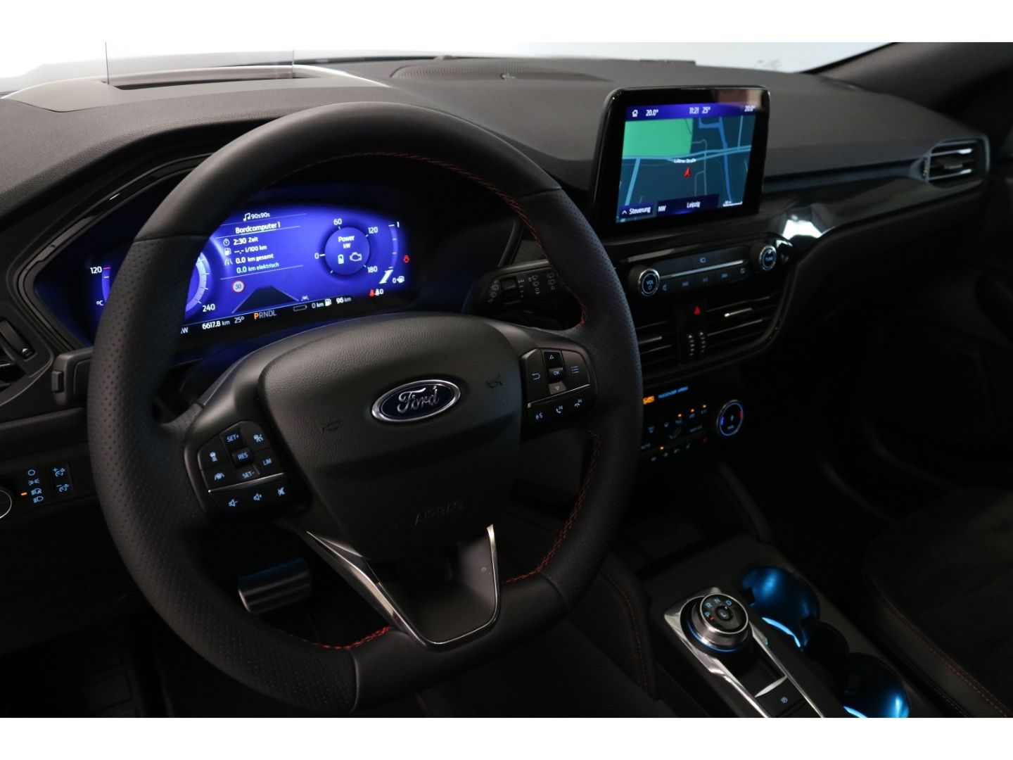 Fahrzeugabbildung Ford Kuga 2,5-PHEV ST-Line X B&O Sound/Navi/LED