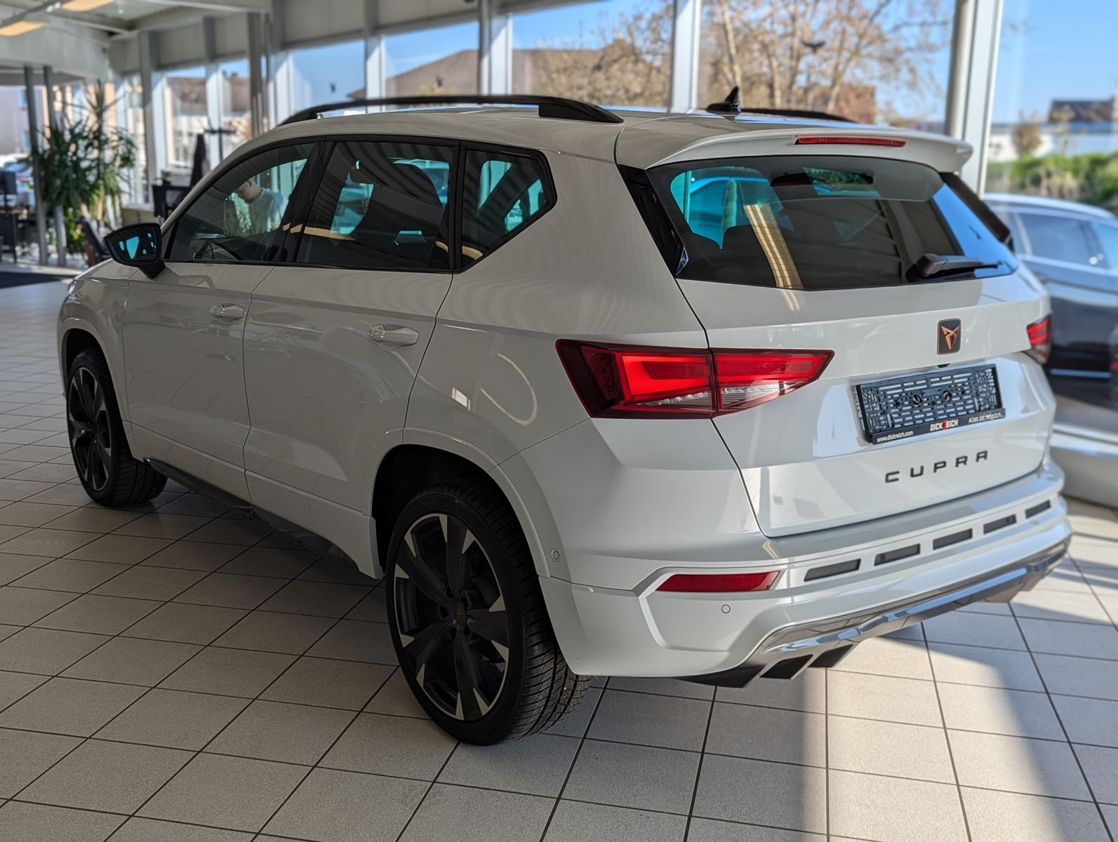 Fahrzeugabbildung CUPRA Ateca 1.5 TSI DSG ACC Winter-Paket Cam AHK 19"