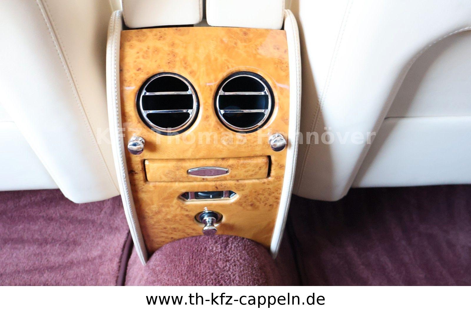 Car Image 35