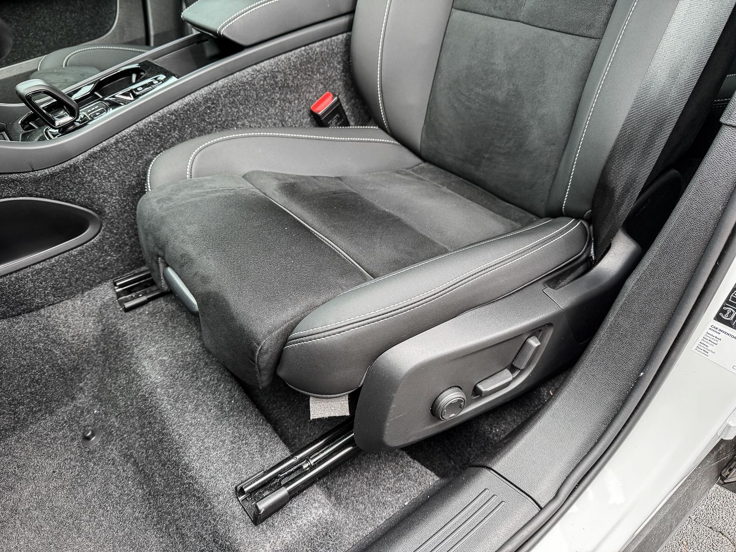 Volvo XC40 B3 B Ultra Black Edition 2WD StandHZG AHK M foto 13