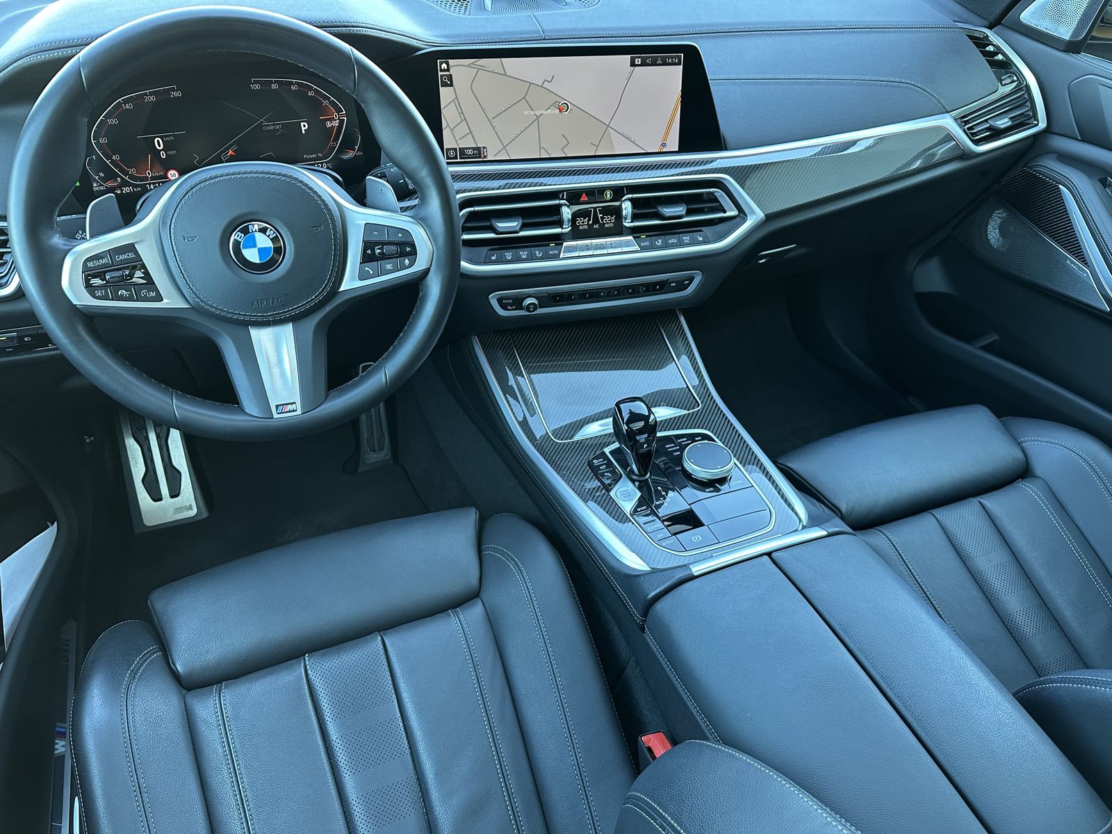 Fahrzeugabbildung BMW X5 xDrive40d M-Sport NAV+LED+PANO+BOWERS&WILKINS