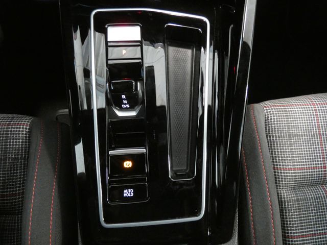 Golf VIII Lim. 2.0 TSI GTI PANO HUD 360° AHK