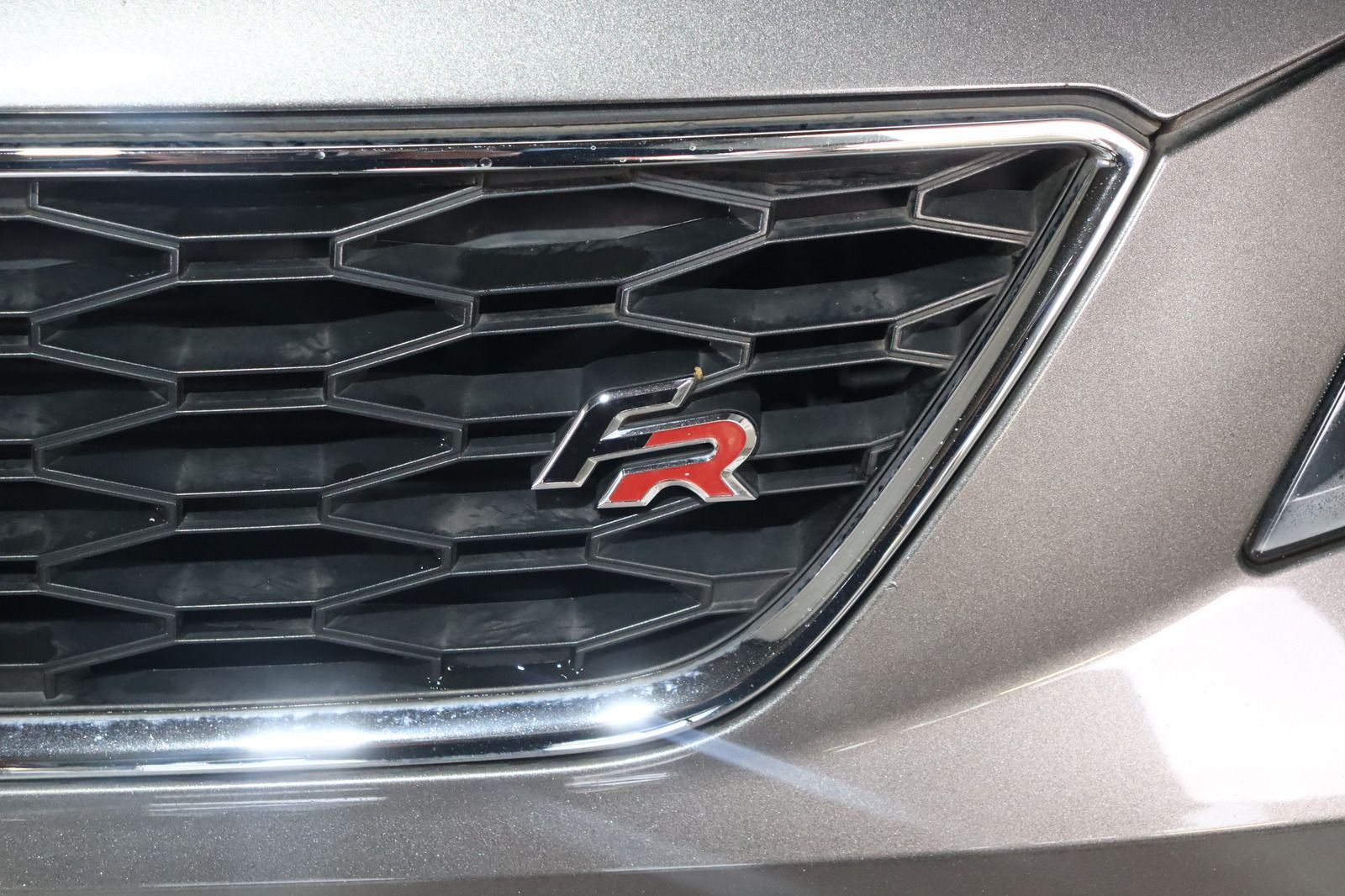 Fahrzeugabbildung SEAT Leon ST 1.4 FR * Navi * LED * HU/AU neu