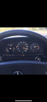 Mercedes-Benz 230