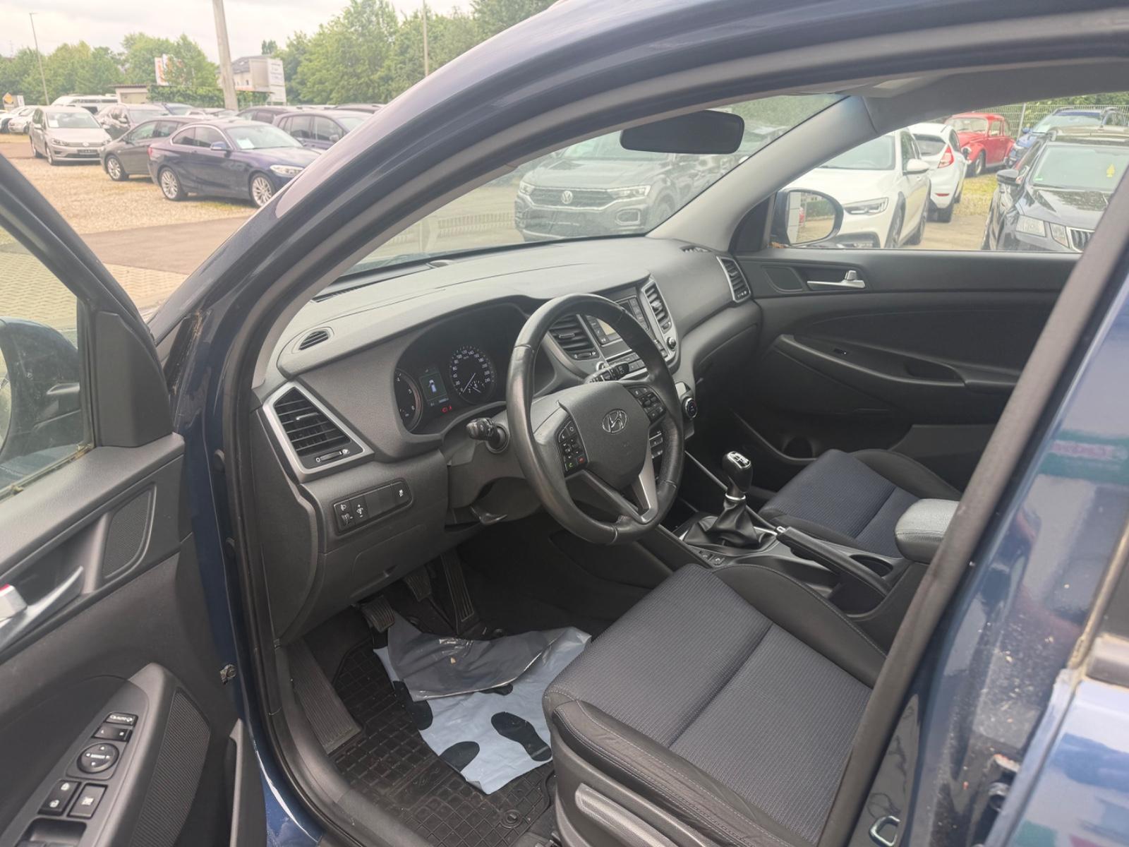 Hyundai Tucson blue Trend 2WD Winterpaket