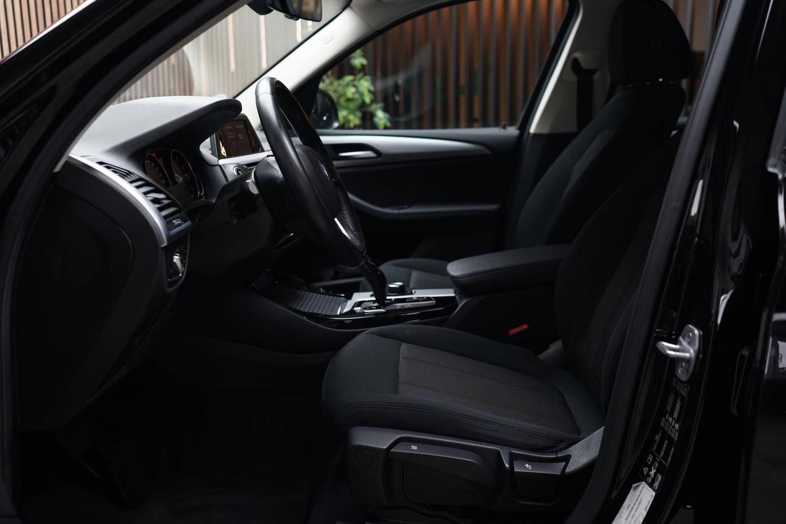 BMW X3 xDrive 20i | Business | LED | Navi | Kamera foto 19