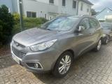 Hyundai ix35 Style 2WD KLIMAAUTOMATIK SITZHEIZUNG ALU - Hyundai ix35: Allradantrieb, Automatik