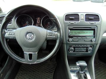 Volkswagen Golf - 9