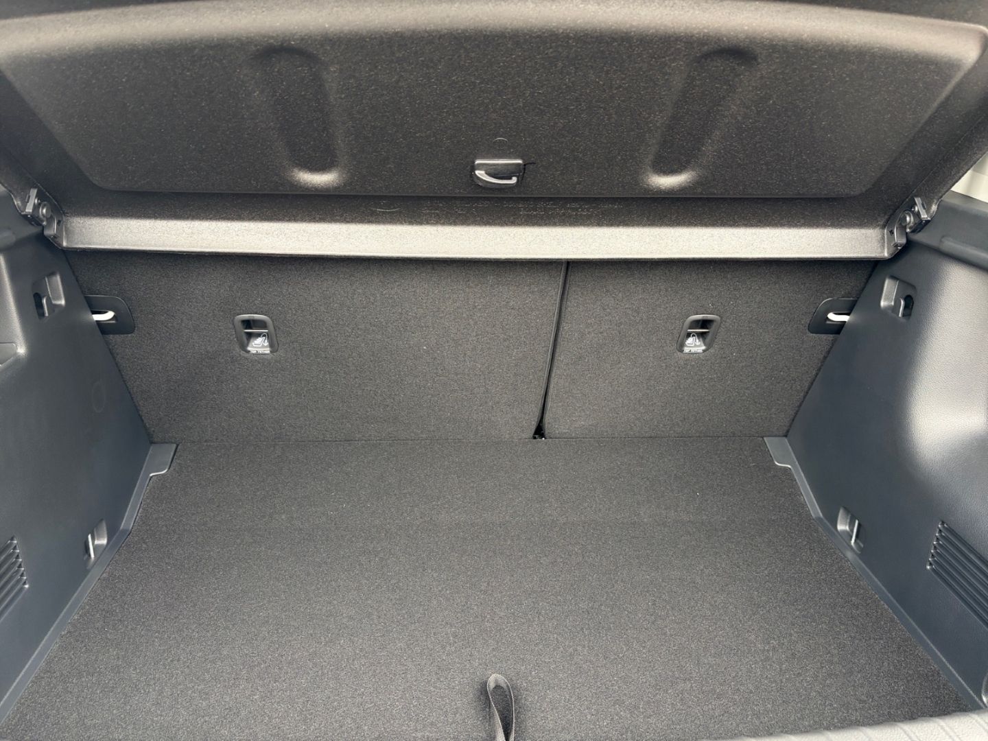 Fahrzeugabbildung Kia Stonic Spirit, AT+Technik Paket Navi LED Auto Kl