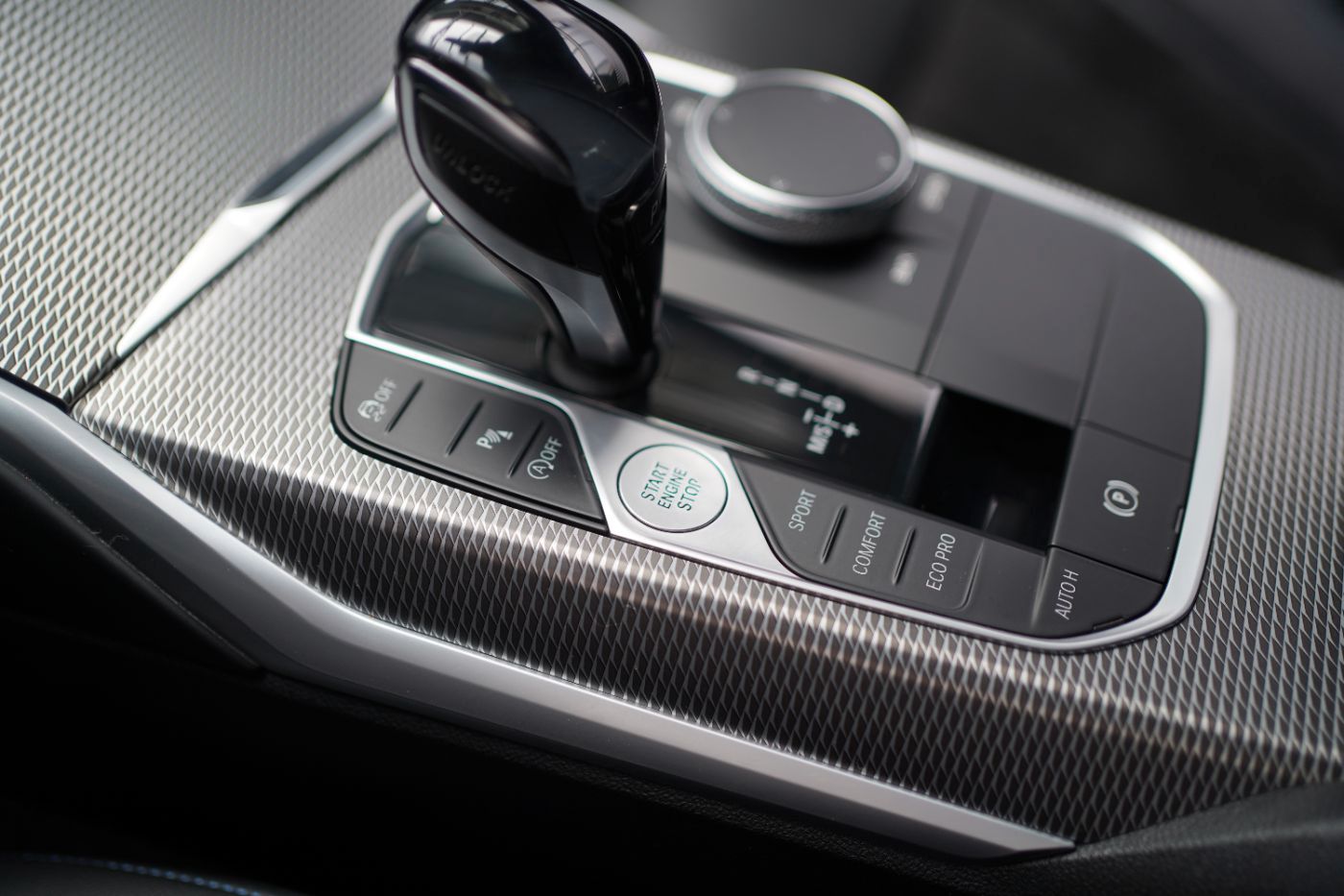 Fahrzeugabbildung BMW 320i xDrive M Sport Parkassist+AHK+HiFi+Alarmanl