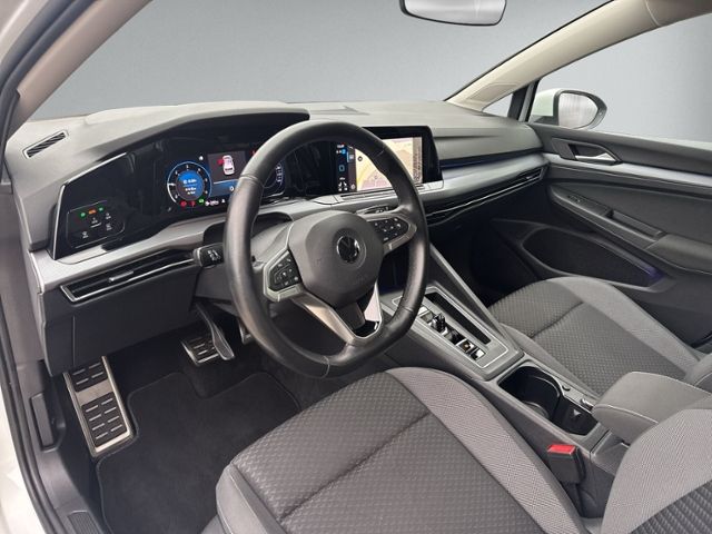 Golf VIII 2.0 TDI DSG ACTIVE LED+NAVI.+PDC+SIHZ+