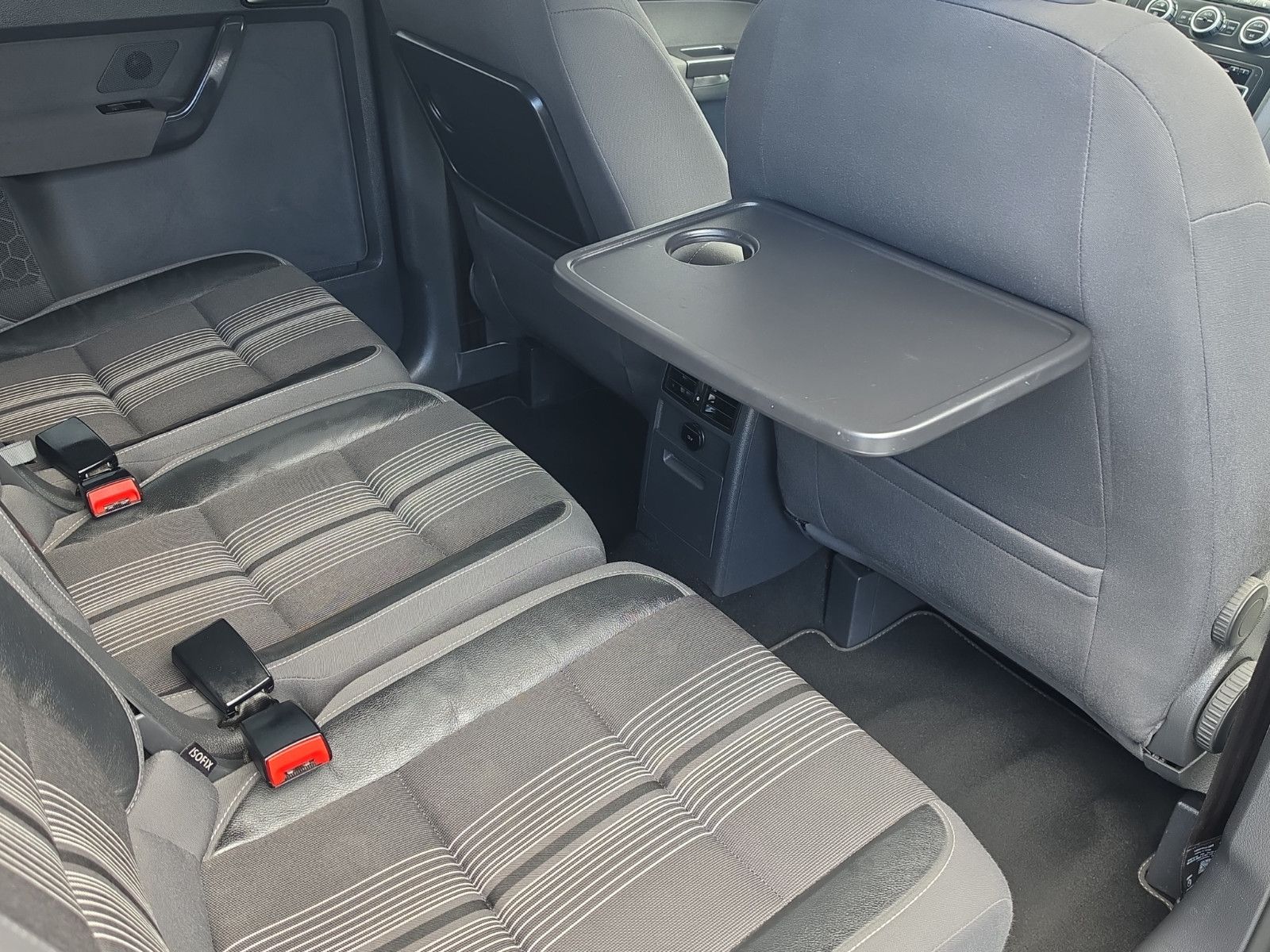 Fahrzeugabbildung Volkswagen Touran Match AUTOMATIK LEDER  PDC SHZ PDC