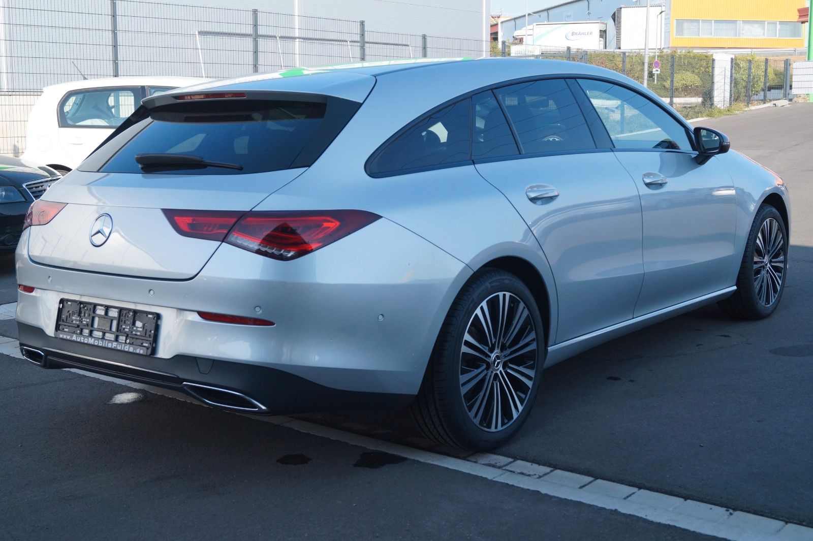 Fahrzeugabbildung Mercedes-Benz CLA Shooting Brake CLA 200 d