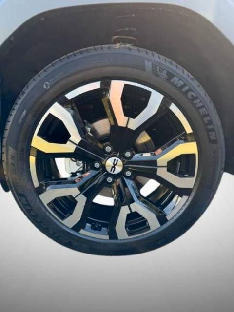 Fahrzeugabbildung Dacia Bigster Journey HYBRID 155