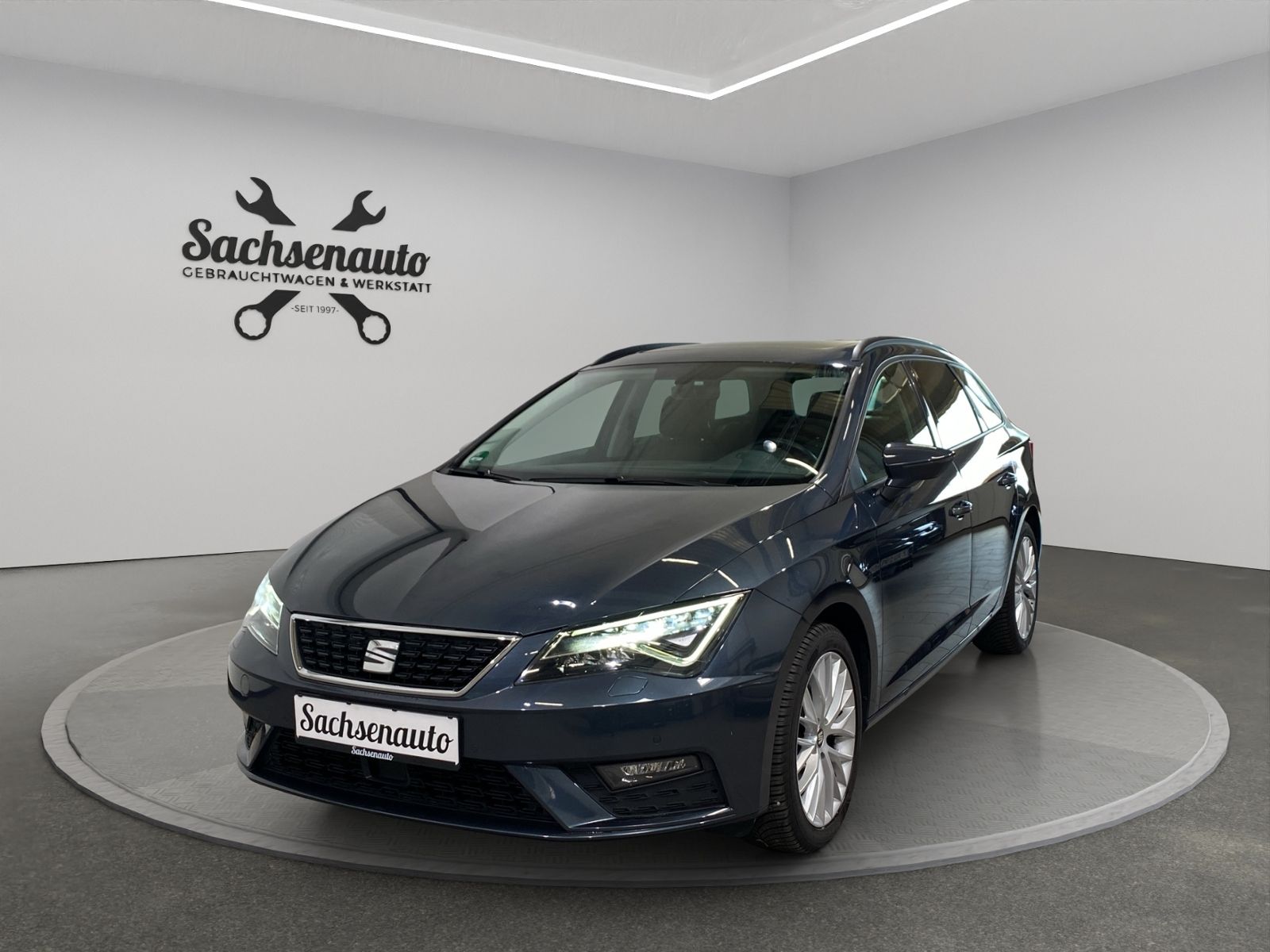 SEAT Leon 1.5 TSI Style (HU+Insp.neu, LED, Pano, Sitz