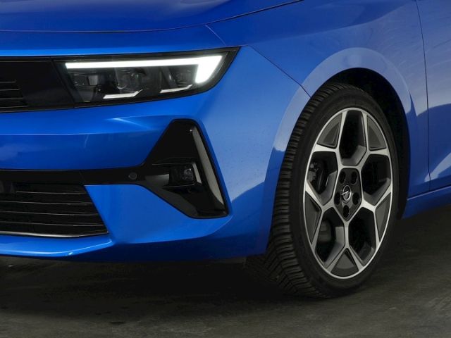 Astra L ST ULTIMATE AT+LED MATRIX+NAVI+360 GRAD