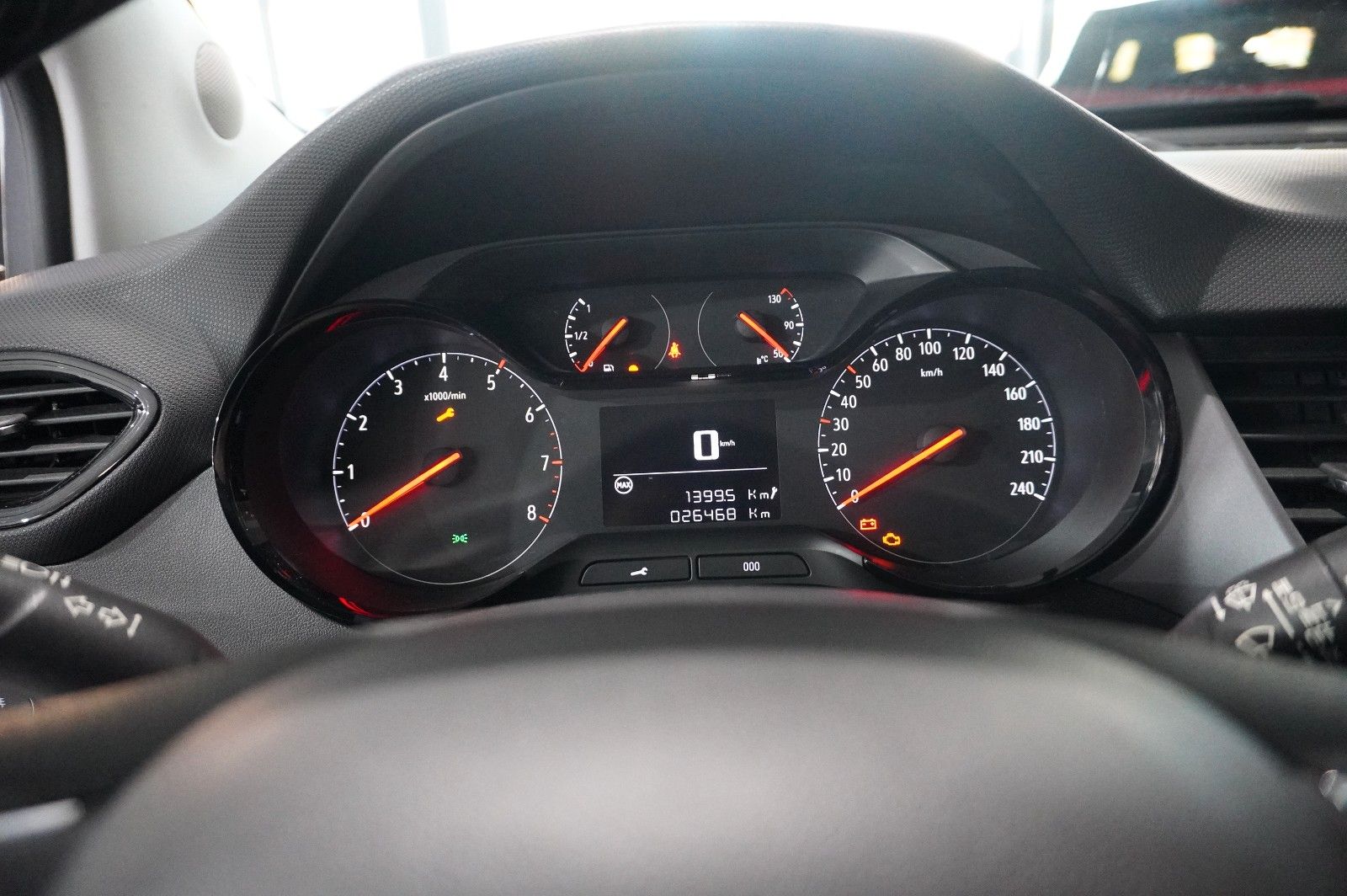 Fahrzeugabbildung Opel Crossland (X) 1.2 EDITION NAVI/LED/KAMERA/DAB+