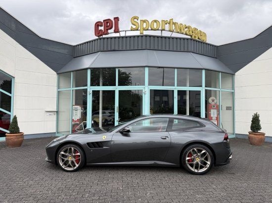 Ferrari GTC4Lusso