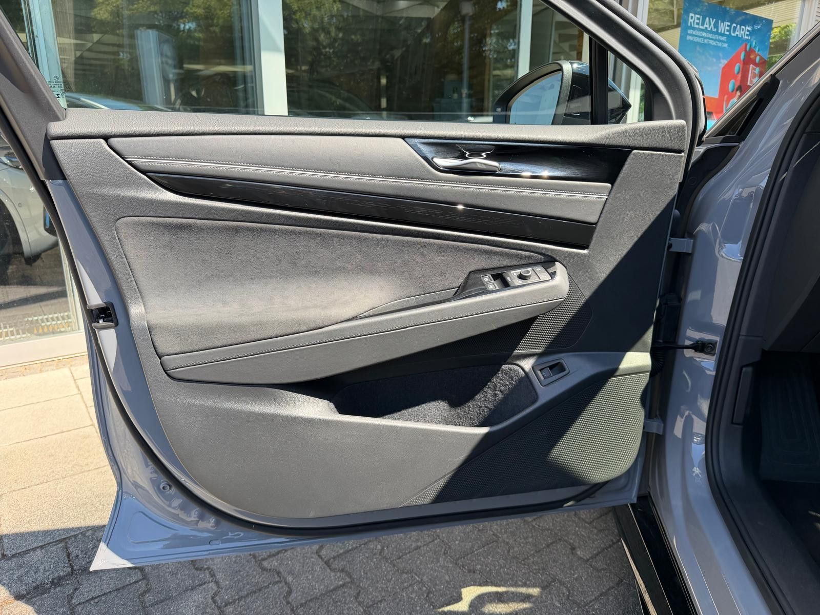 Fahrzeugabbildung Volkswagen ID.7 Pro >ALCANT+MATRIX+MEMO+HEAD+ACC+AHK+360°+