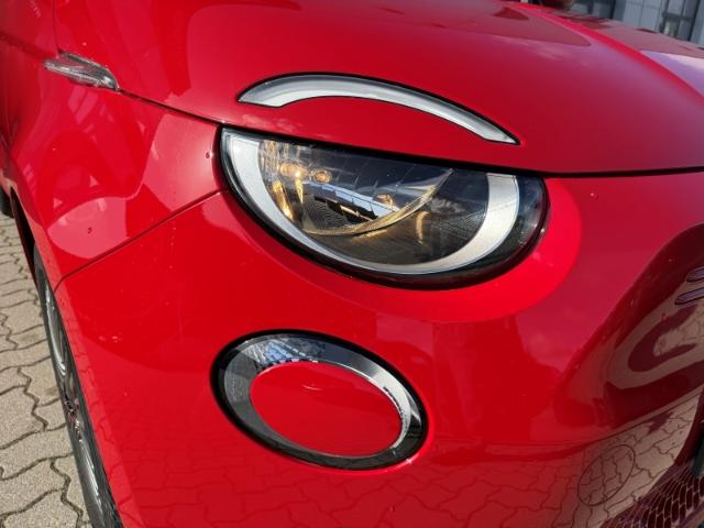 Fiat 500e Red *Apple Car Play *Tempomat