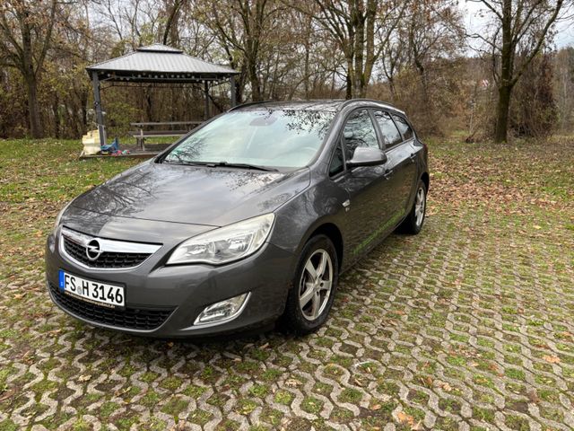 Opel Astra J Sports Tourer 150 Jahre Opel