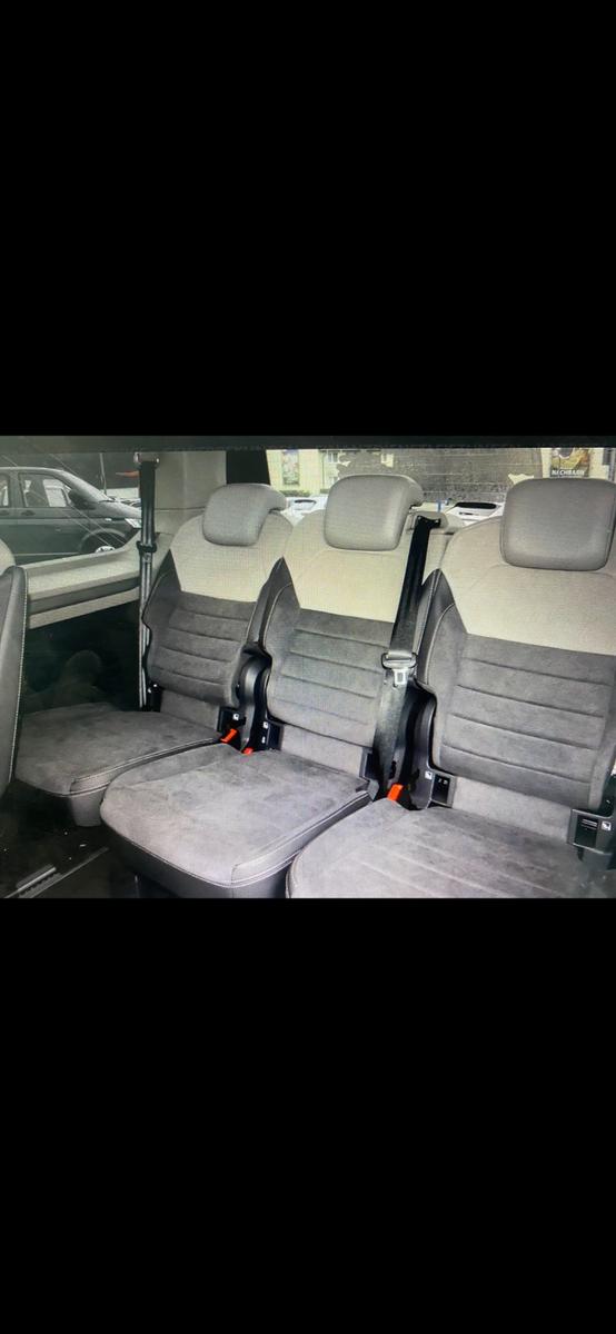 Volkswagen T7 Multivan 1,5 TSI OPF DSG Life Life/AHK/Harman