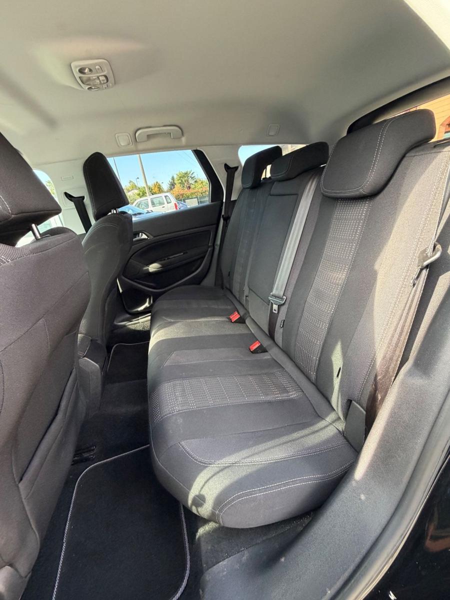 Peugeot 308 2015 — photo 12