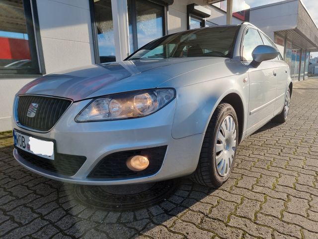 Seat Exeo ST Style 2.0 TDI /AHK/8x Bereift/PDC /Schec