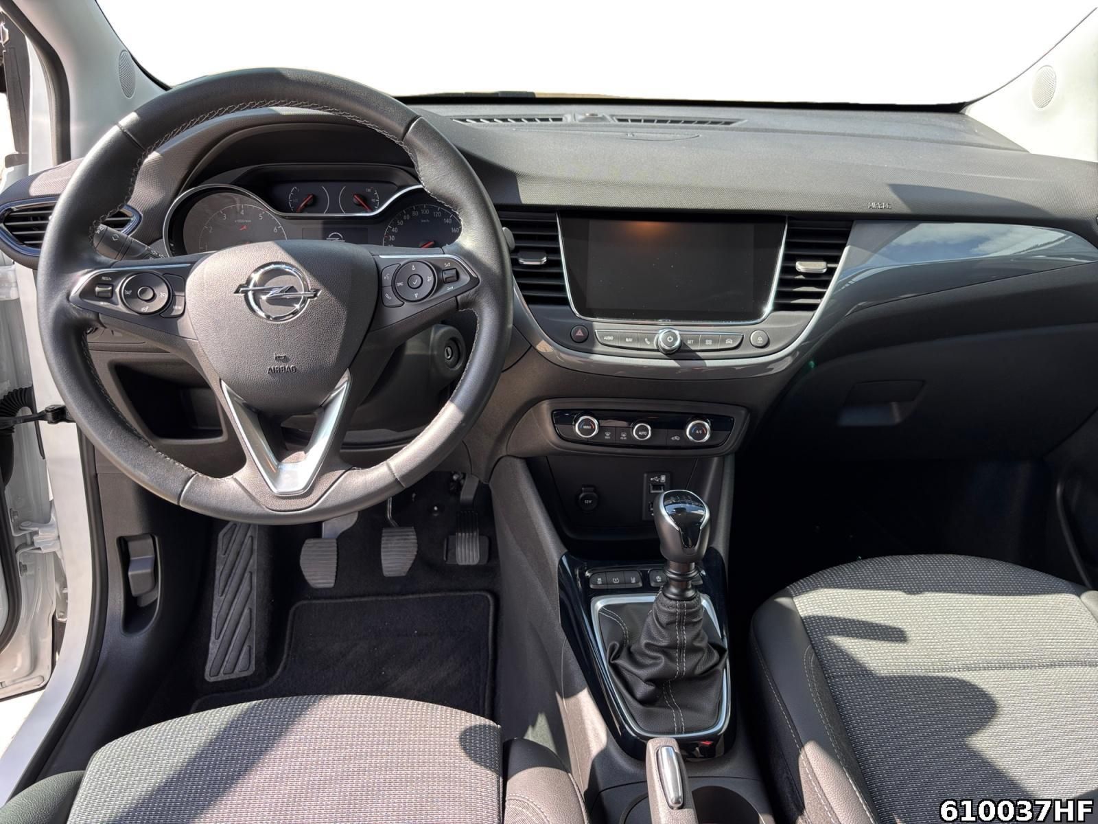 Fahrzeugabbildung Opel Crossland 1.2 Turbo Elegance Paket (EURO 6e)