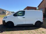 Opel Vivaro - Opel: Firmenfahrzeug