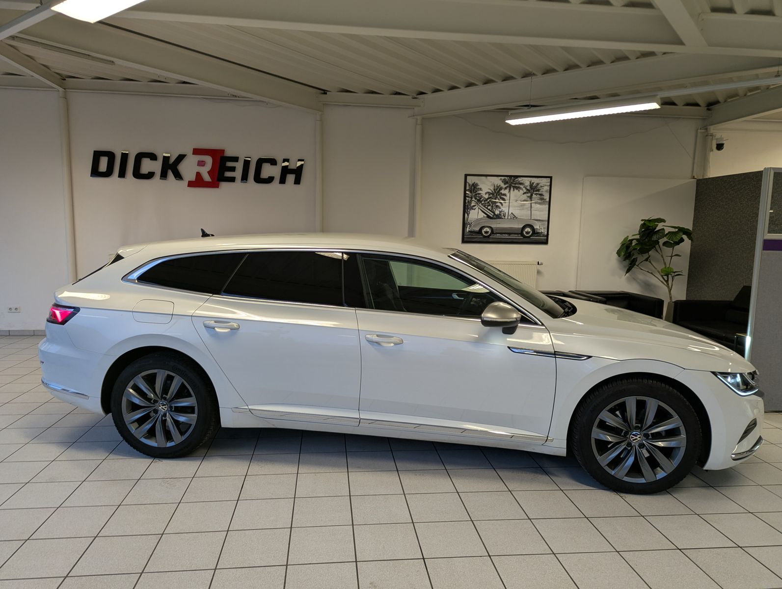 VW Arteon 2.0 TDI DSG SB Virtual LED Kamera AHK 18" - Image 8