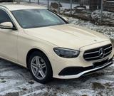 Mercedes-Benz E 220 d T Autom. - - Mercedes-Benz E 220: Beige