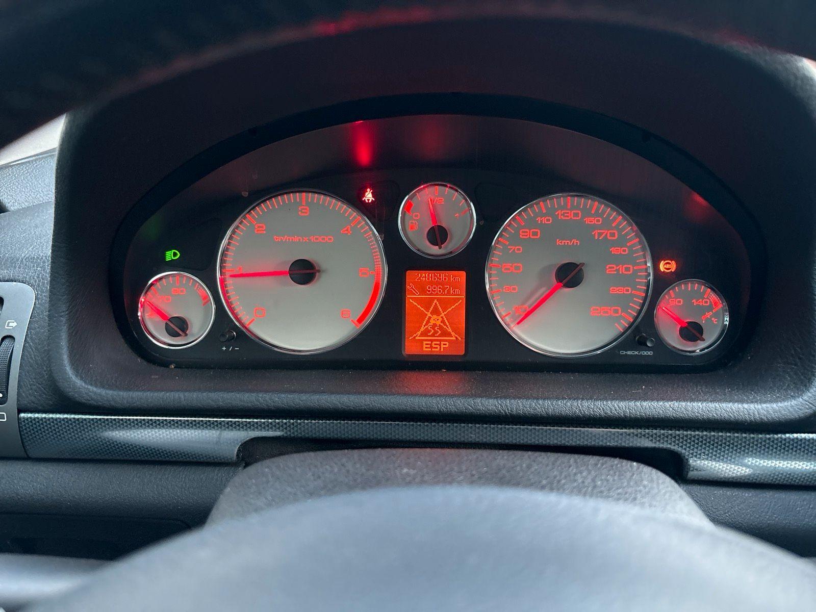 Peugeot 407 2006 — photo 8