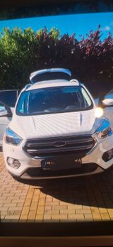 Ford Kuga 1,5 EcoBoost 2x4 110kW Trend Trend - Ford Kuga: Trend 4x2