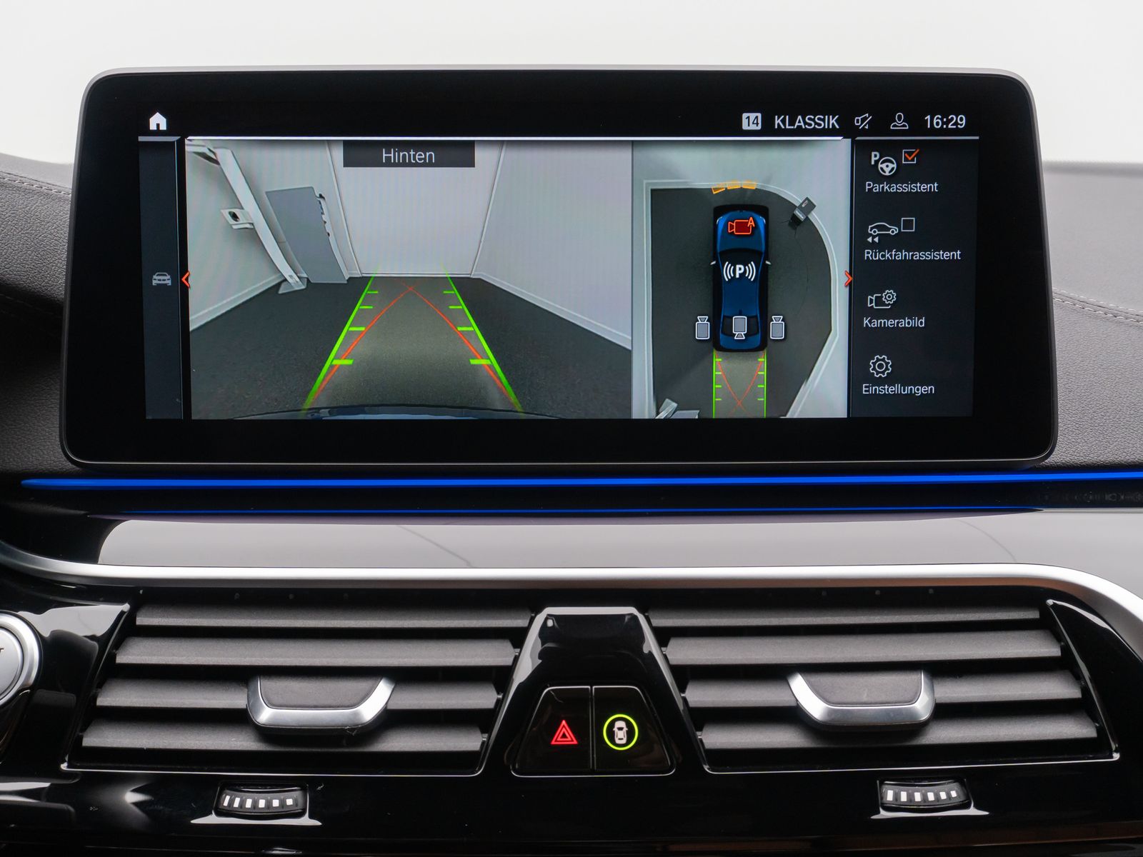 Fahrzeugabbildung BMW M550i xD B&W Laser 360°HUD DAB Komfort 20Zoll