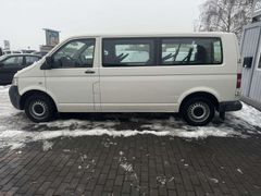 Fahrzeugabbildung Volkswagen T5 Kombi Kombi lang *8-SITZE / TÜV-12.2027 / 8-F