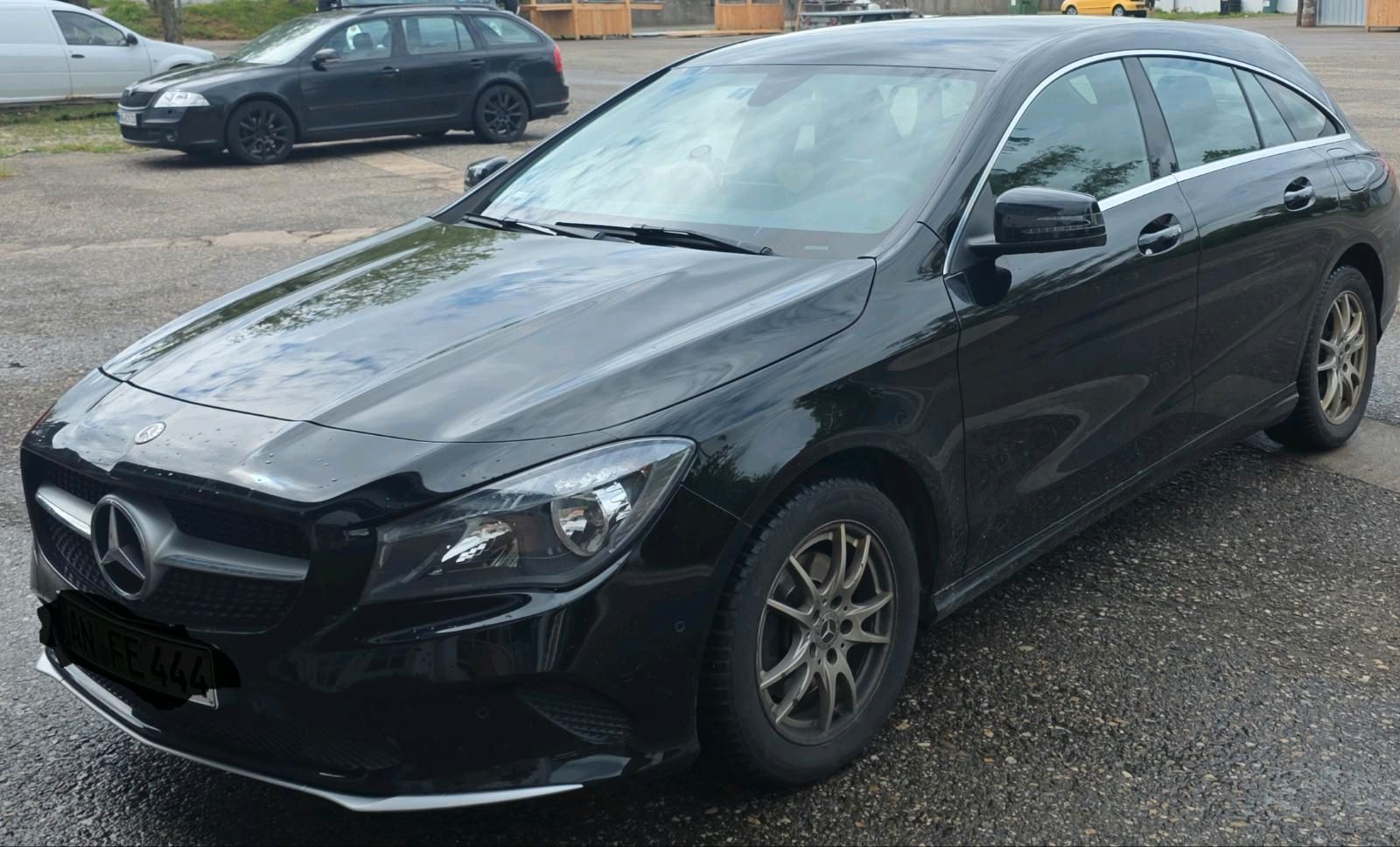 MERCEDES-BENZ CLA 200