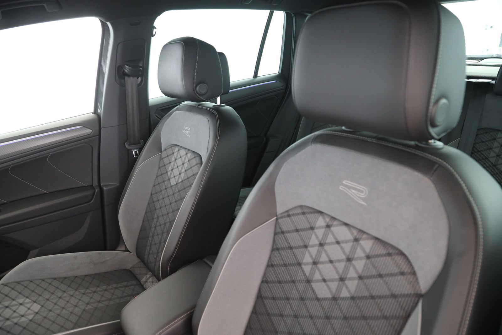 Volkswagen Tiguan - Bild 12