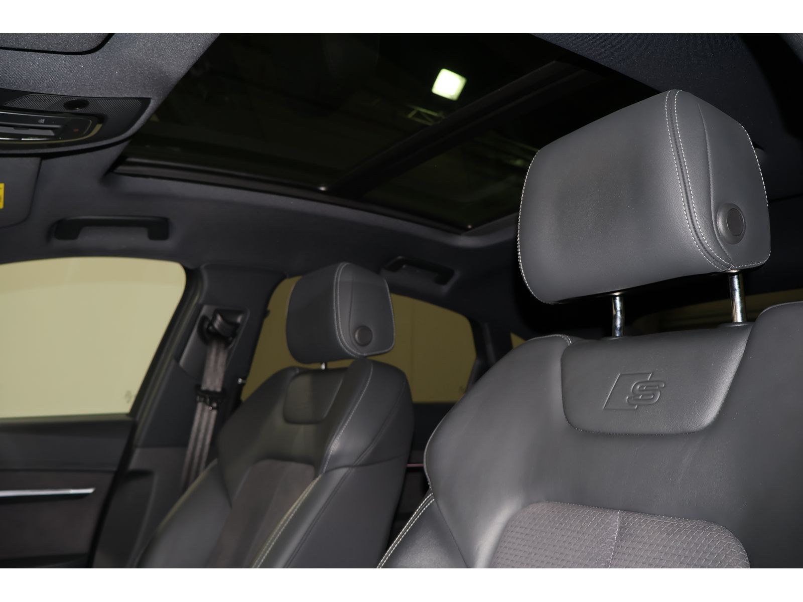 Audi Q8 e-tron - Bild 18