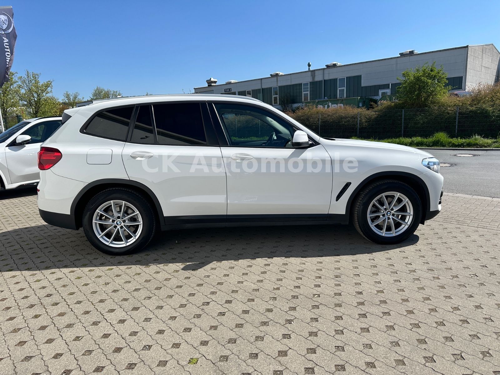 Fahrzeugabbildung BMW X3 xDrive20d Advantage/Navi/Head-Up/Pano/AHK