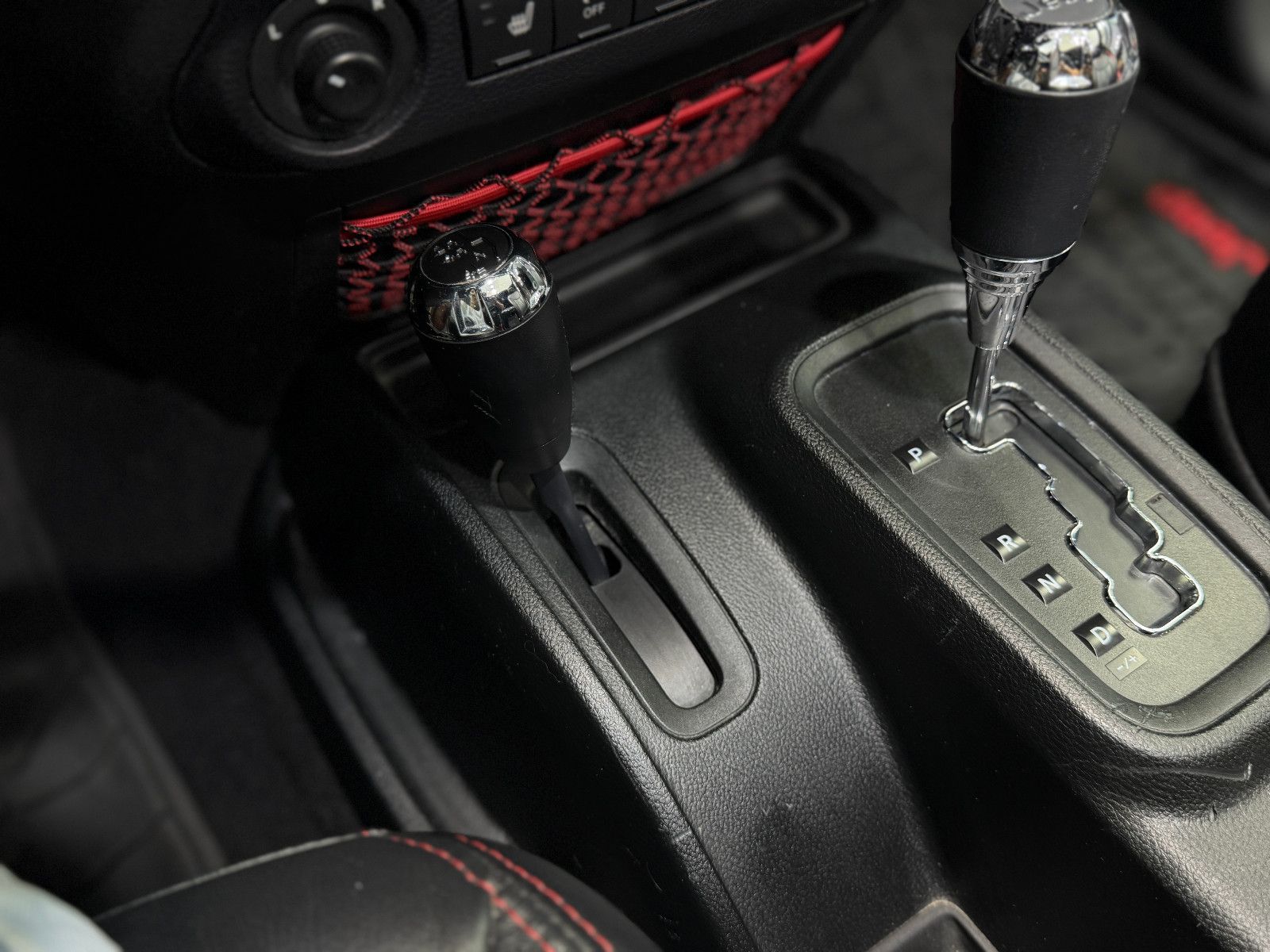Fahrzeugabbildung Jeep Wrangler Unlimited Rubicon Recon Offroad|Alpine