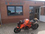 KTM 1390 Super Duke R - KTM 1390 Super Duke R
