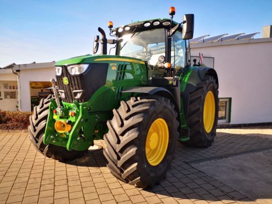 John Deere 6175R